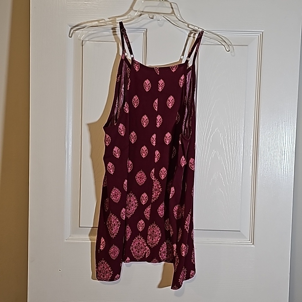 LUQ Flowy Bohemian Tank Top Maroon Pink Tassel Tie Front Size M NEW - Picture 5 of 8